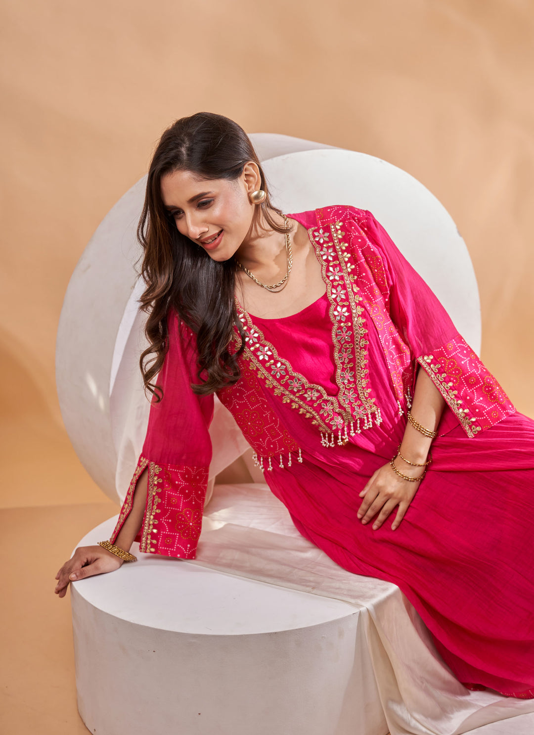 Rani Gota Embroidered Kurta Set – fuchsia pink chanderi kurta set with gota patti work, view 2